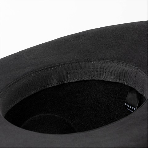 100% Wool Felt Cowboy Hat — Wide-Brimmed Felt Hat with Bull Head Band